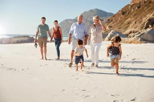 Familie op het strand
